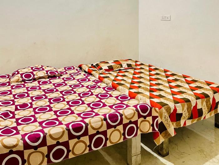 om sai guest house