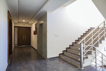 Alaya Stays Bydm The Sky Heaven - 4 Bhk Penthouse 15 Min From Triveni Ghat With Balcony & Lift,,3 star