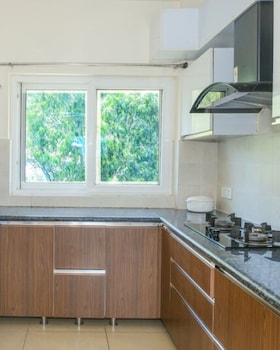 luxury 4 bedrooms apartment