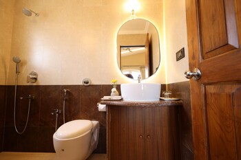 grand vatika resort hotel