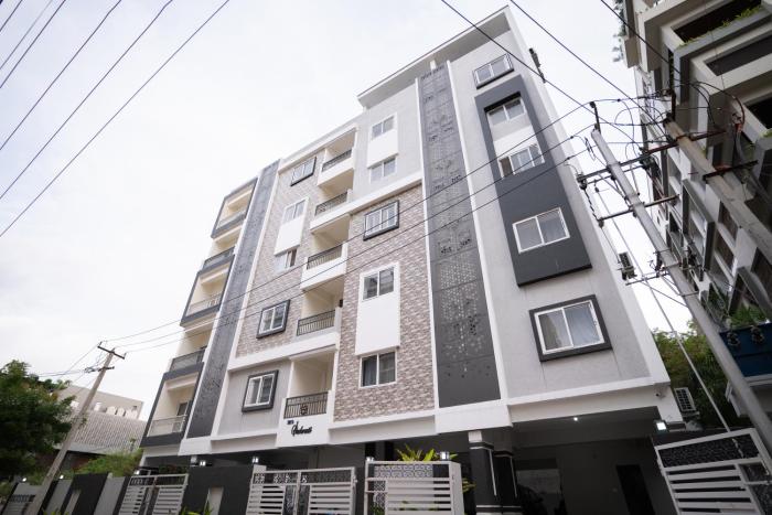 3 bees service apartments