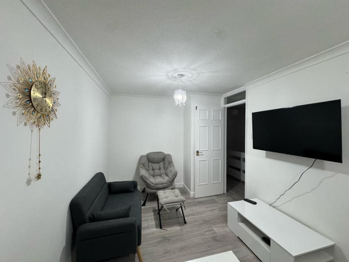 Charming London Apartment Retreat,,3 star