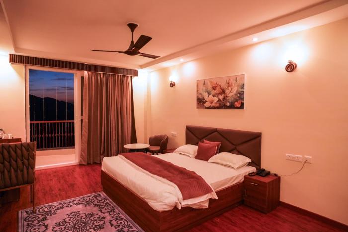 Hillcrest Valley Ranikhet,,3 star