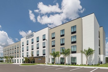 Studiores Fort Myers,,2 star