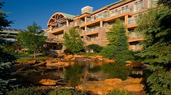 The Lodge At Turning Stone Resort Casino,5218 Patrick Road,4 star