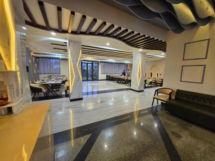 Hotel Kng Grand,,3 star