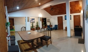 Experto The Greens,,3 star