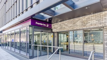 Premier Inn London Paddington - Paddington Station,,2 star
