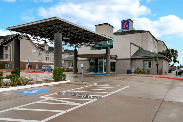 motel 6 pharr tx