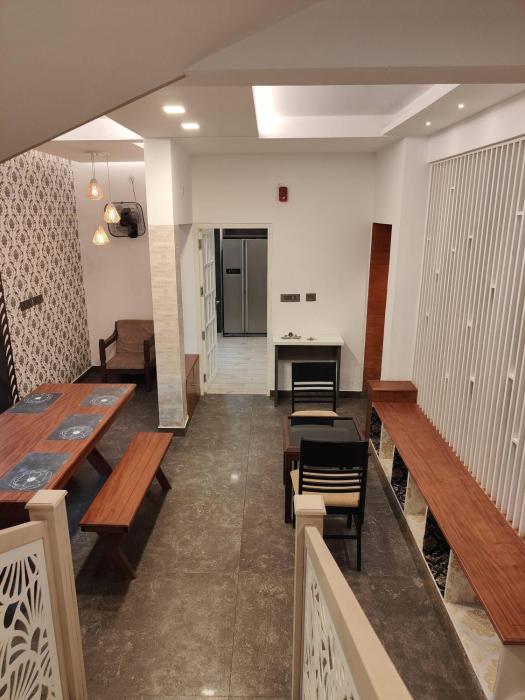 live on cloud 9 at kochi