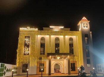 Hotel Seven Apple,,3 star