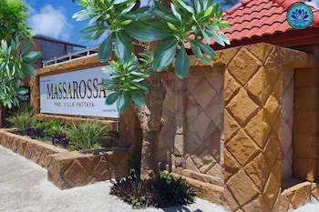 massarossa pool villa pattaya