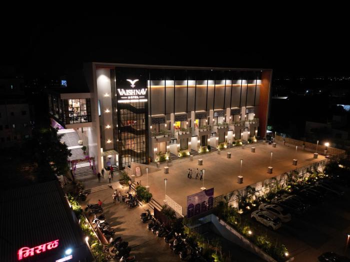 Vaishnav Hotel,,2 star