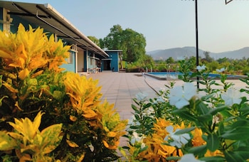 Anant Baug Resort,,2 star