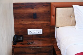 Hotel Royal Mansion,,3 star