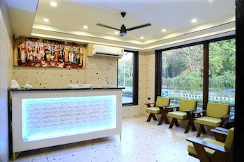 hotel safrron stay