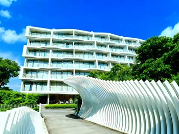 laya resort and residences