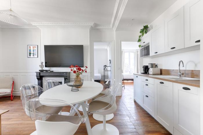 Apartments In Champigny-Sur-Marne - 30 Minutes From Disneyland,,3 star