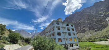 Treebo Melag,,3 star