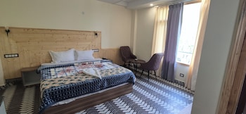 hotel j s villa