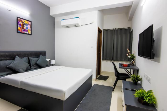 housr 43 gachibowli near dlf cybercity