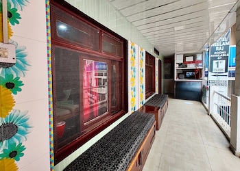 hotel neelam raj nainital
