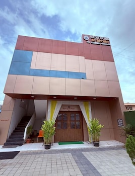 hotel aaditya inn tathawade