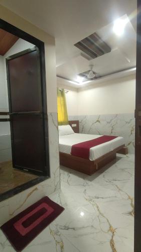 Hotel Samrat Palace 2 Goregaon West,,2 star