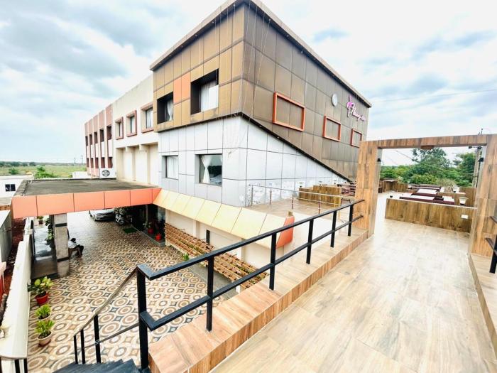 Monarch Express, Sri City,,2 star