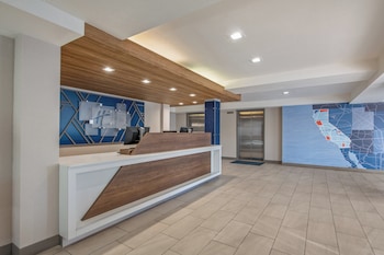 Holiday Inn Express San Diego South-National City,National City>>Bonita,3 star