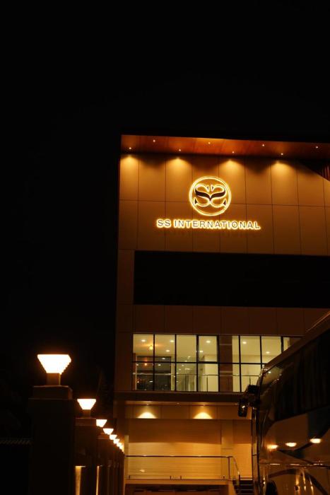 hotel s s international