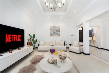 Samaya Holiday Homes - Luxury Villa,,4 star