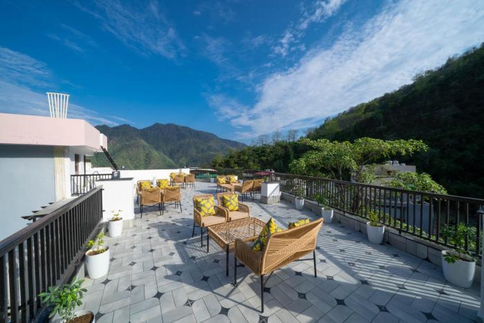 perfectstayz premium mystic falls near secret waterfall