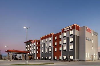 hilton garden inn wichita airport