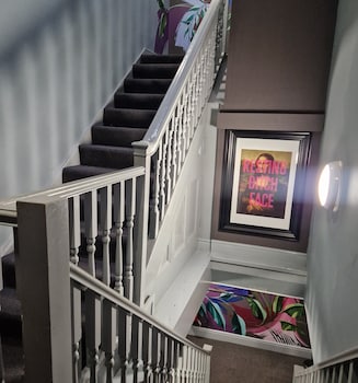 hotel 105 by hillcrest hotel