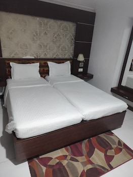 airport city hotel