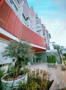 The Sleepy Place Patong,,2 star