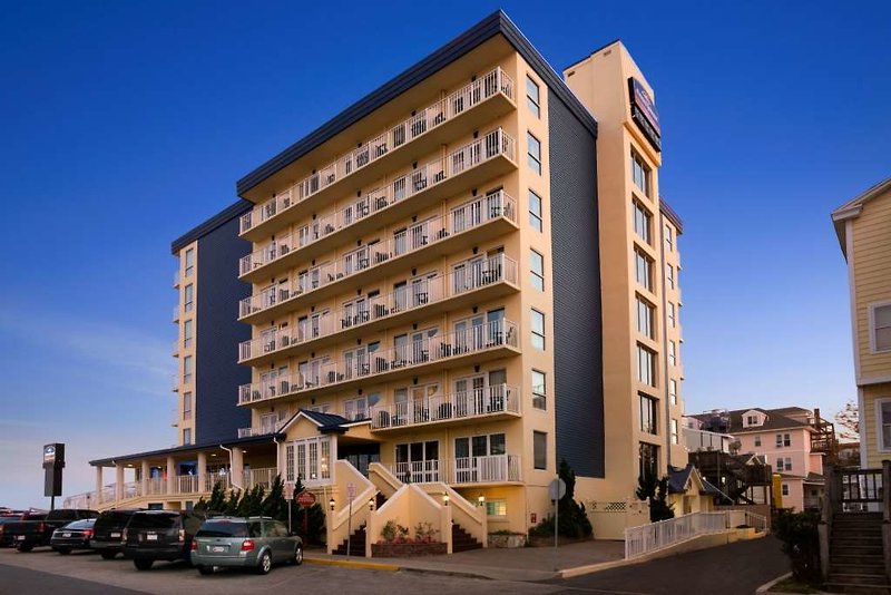 Howard Johnson Plaza Hotel By Wyndham Ocean City Oceanfront,Ocean City>>Maryland,2.5 star