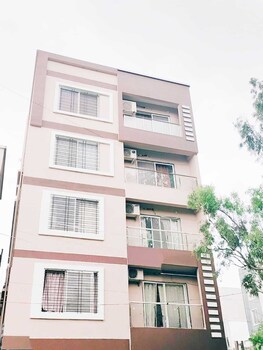 Hotel Revmantra,,3 star