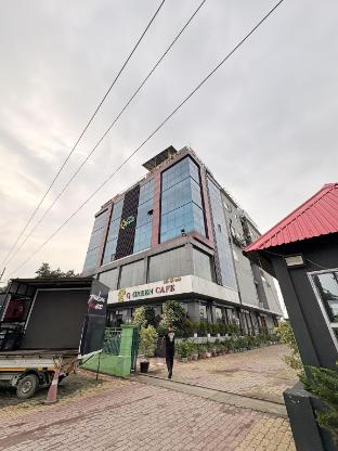 Hotel Q Green,,2 star