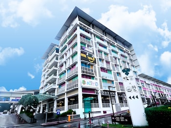 smile hotel damansara tropical