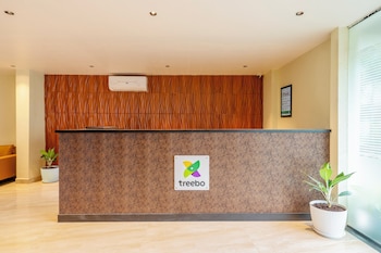 Treebo Aravind Banjra Hills,,3 star