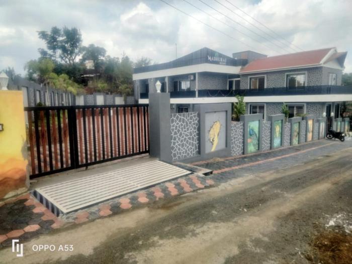 Madhurai Resort,,2 star