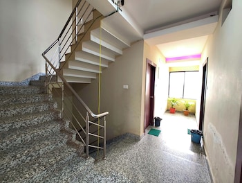 hotel u k palace puri