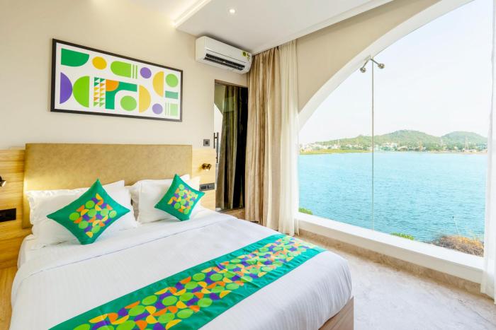 Treebo Deluxe Inn, Chromepet,,3 star