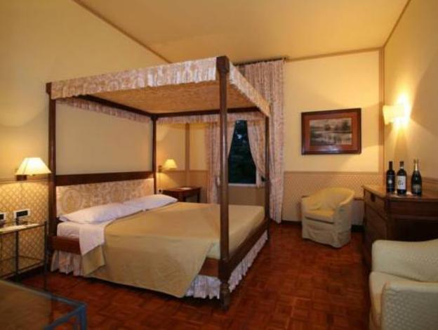 Relais Villa Pomela,Gavi>>Alessandria,4 star