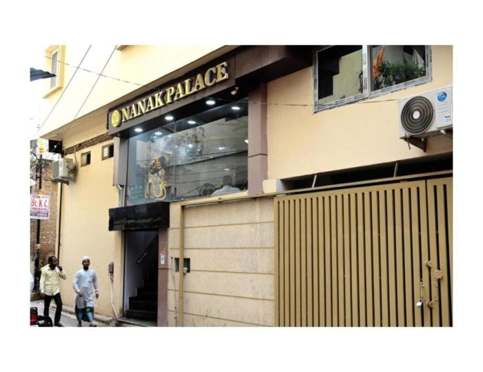 hotel nanak place
