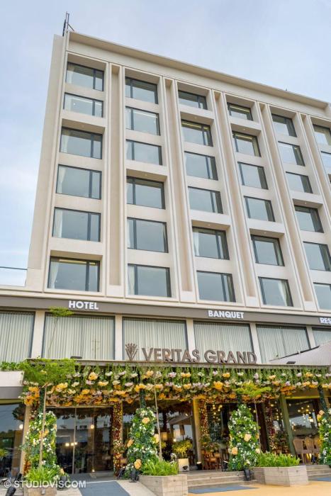 Hotel Veritas Grand,,3 star
