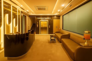 golden crown suites