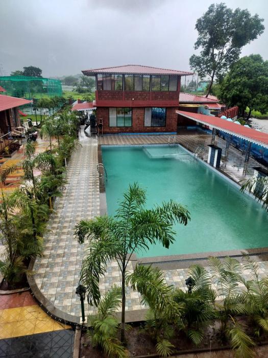 sandalwoods resorts